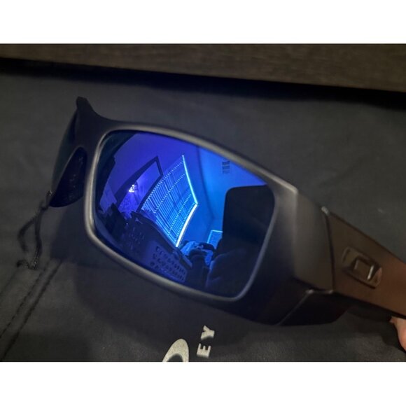 NEW Oakley Gascan Mens Sunglasses 9014 Blue Reflective Lenses - Picture 3 of 10